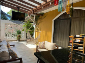 Airport SJO Residence - Edward & Familia Inn